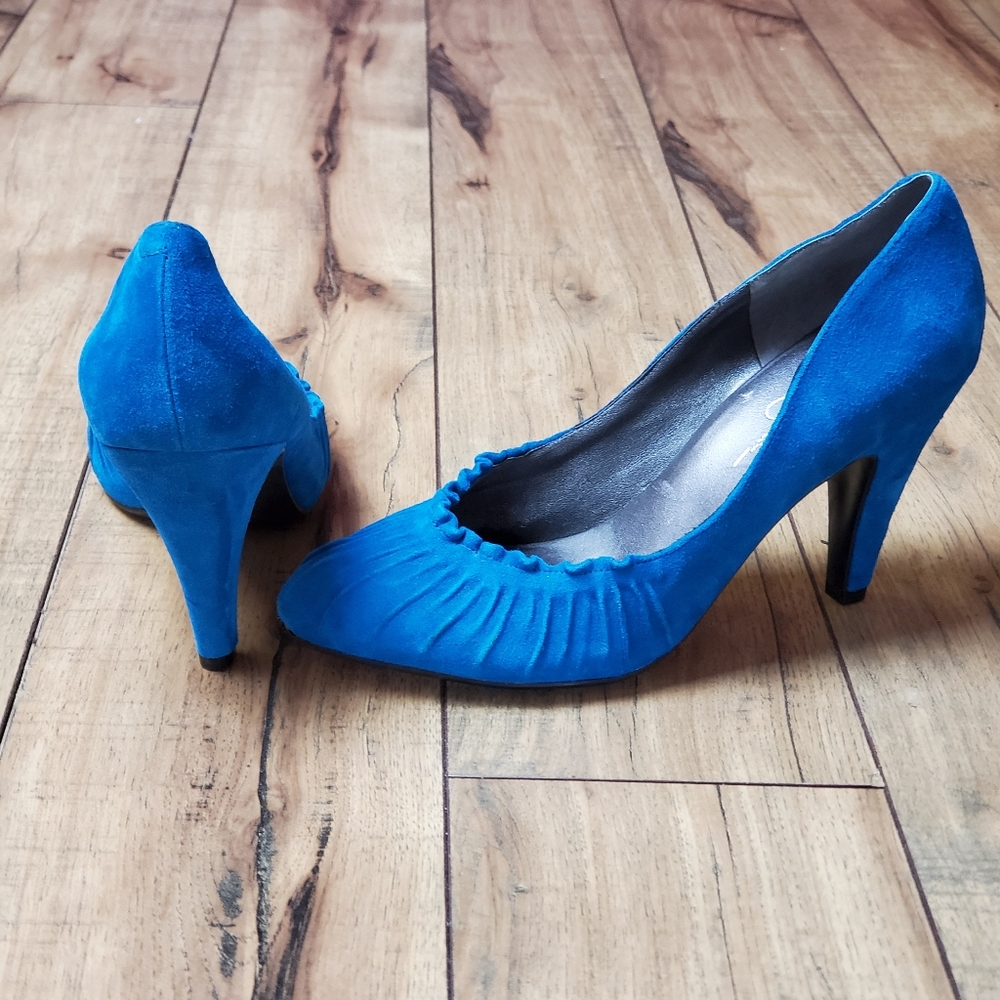 3" Jessica Simpson heels